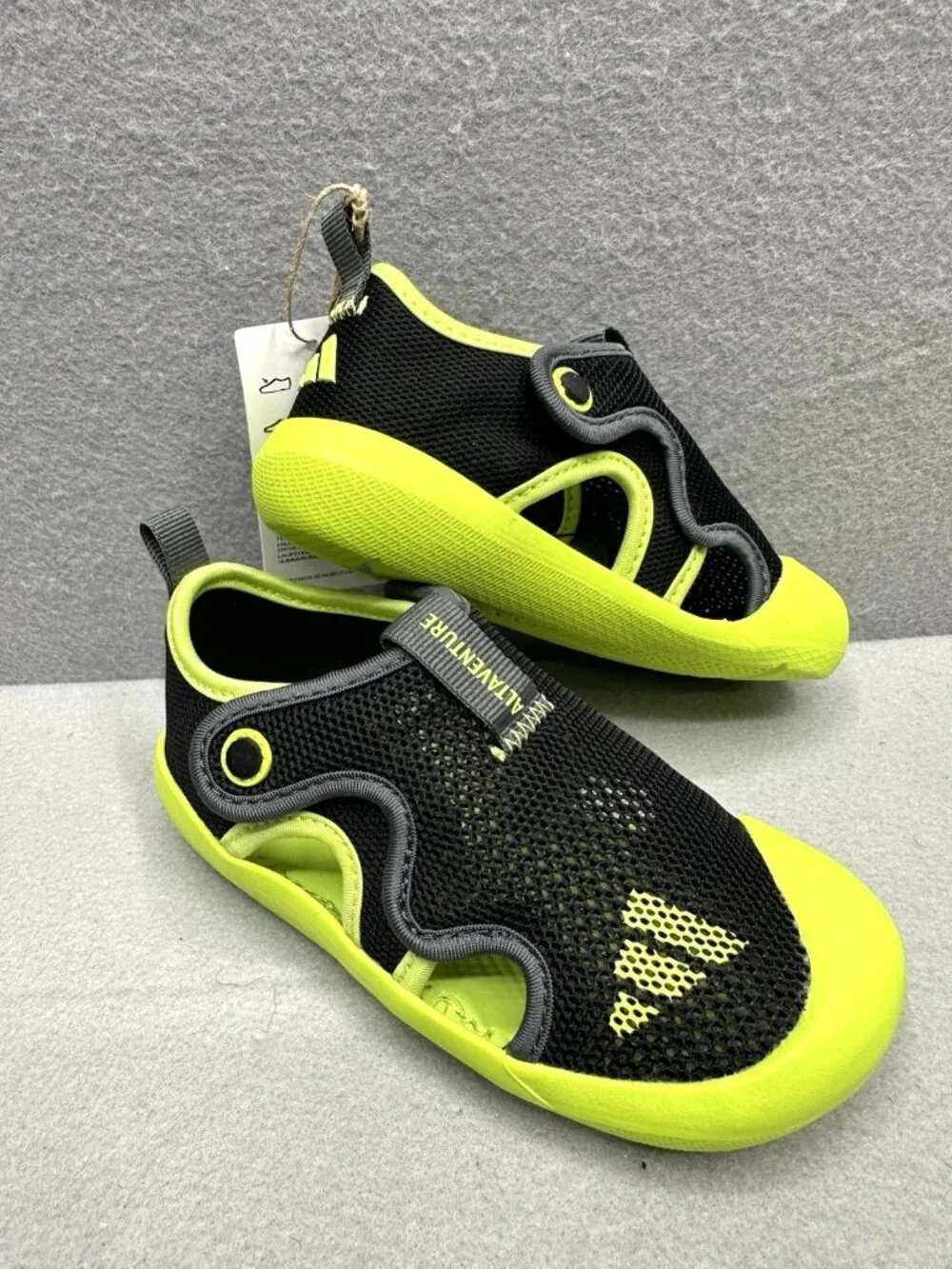 Adidas Kids Altaventure 3 Water Shoe Toddler Size 9K Unisex Black Lime